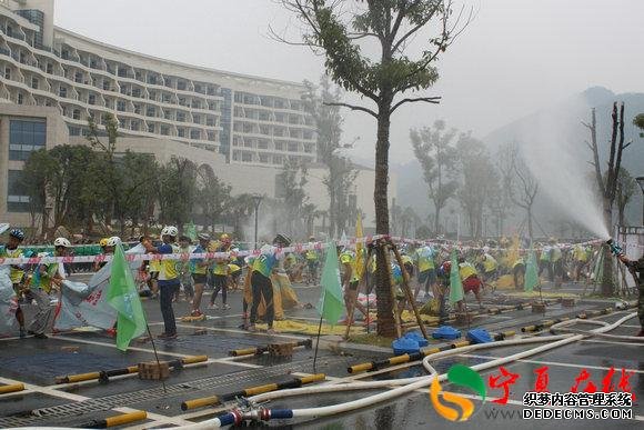 2014�书ɽ�׽�ȫ����ѧ��ɽ�ػ�����ս��Բ����Ļ