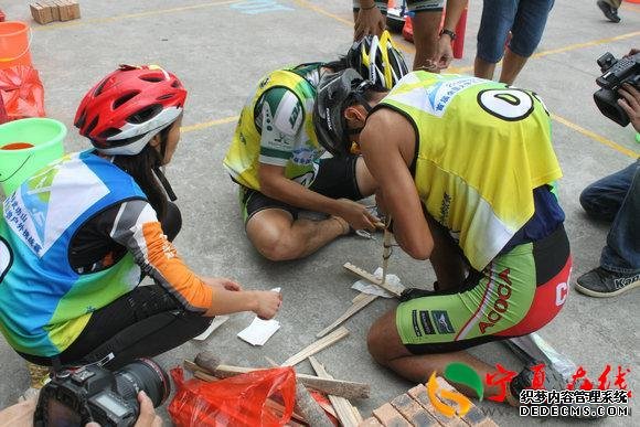 2014�书ɽ�׽�ȫ����ѧ��ɽ�ػ�����ս��Բ����Ļ